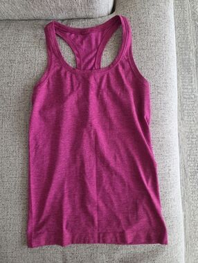 Ripened Raspberry / Pow Pink Swiftly Tank Size 4 Lululemon